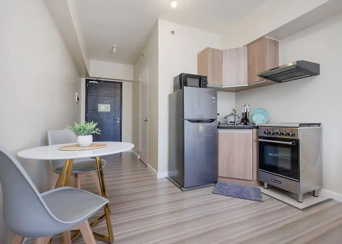 Furnished In Avida Towers Riala, It Park With Fast Wifi, Netflix, Pool And